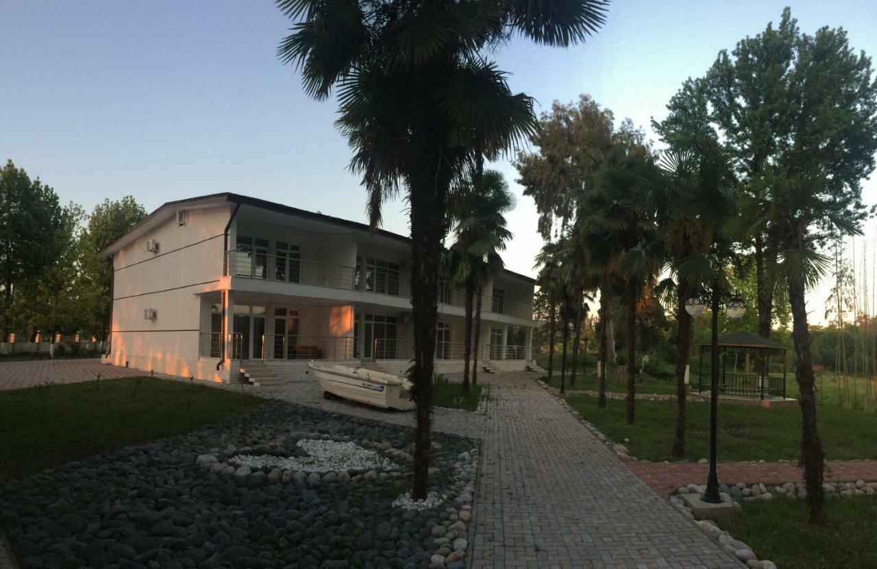 Апартаменты Гостевой Дом Агудзера Nizhniy Gul'ripsh Exterior photo