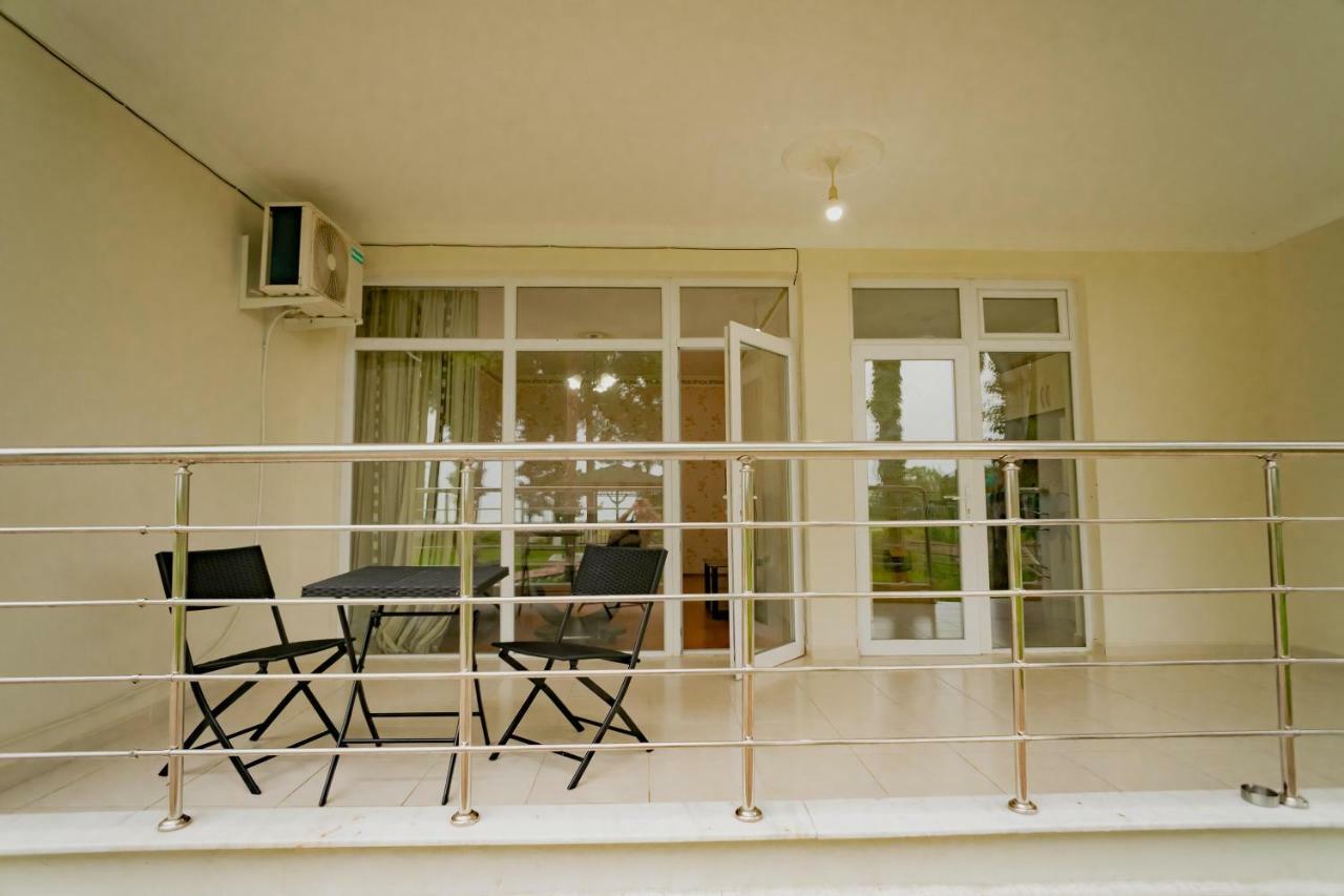 Апартаменты Гостевой Дом Агудзера Nizhniy Gul'ripsh Exterior photo